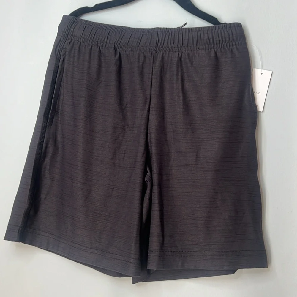 NWT Old Navy Boys Kids Gray Set of 3 Sleeveless &‎ Short Sleeve Top Shorts Small